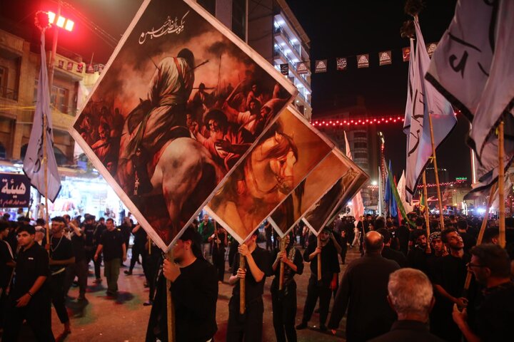 تقرير مصور/ مواكب الخدمة الحسينية تقدم افضل الخدمات لزوار الأربعين في كربلاء المقدسة