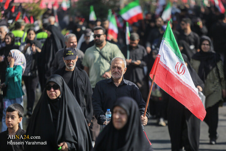 پیاده‌روی جاماندگان اربعین حسینی در تهران