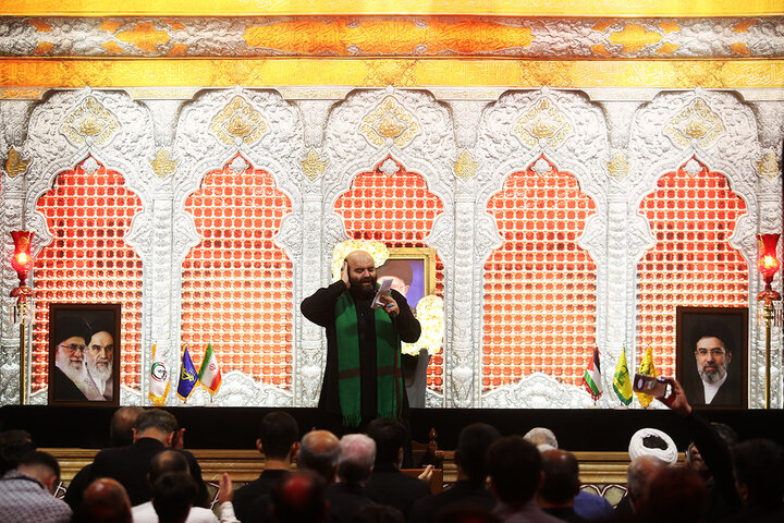 عزاداری زائران حرم کریمه اهل بیت(ع) در شب اربعین سرور و سالار شهیدان