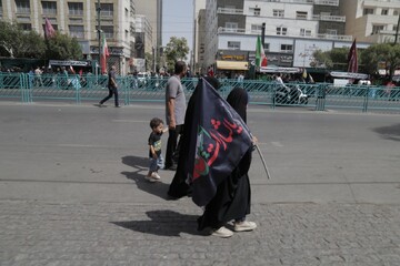 گزارش تصویری | آیین پیاده‌روی جاماندگان اربعین حسینی در شهر مشهد