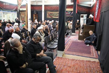 مراسم عزاداری اربعین در حسینیه دفتر آیت‌الله فاضل لنکرانی برگزار شد + تصاویر