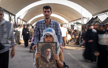 ویدیو | یک جمله به آقای شهید ایران از طرف زائران اربعین حسینی
