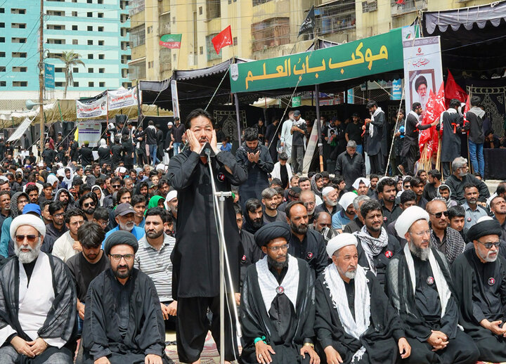گزارش تصویری/ نماز ظهر اربعین در کراچی پاکستان