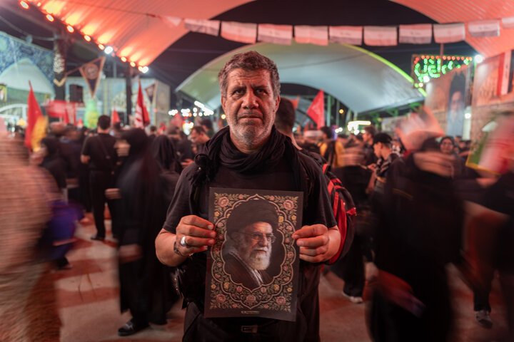 یاد رهبر شهید در عمود ۱۰۸۰ طریق الحسین(ع)