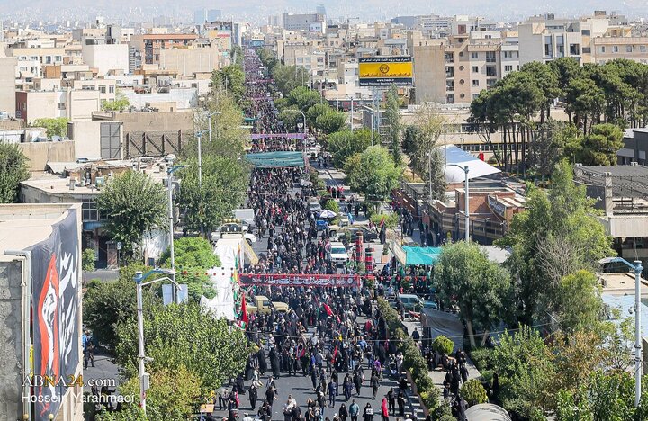 Rapora Wêneyan | Meşa wan kesên ku nikarîbûn beşdarî Erbeîyna Îmam Huseyn (s.x) bibin li Tehranê