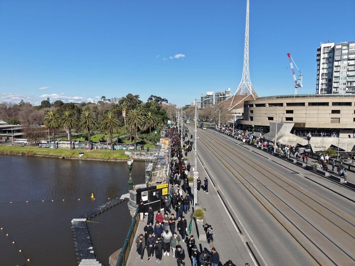 Melb