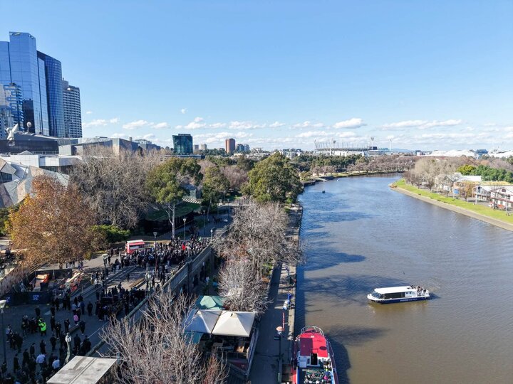 Melb