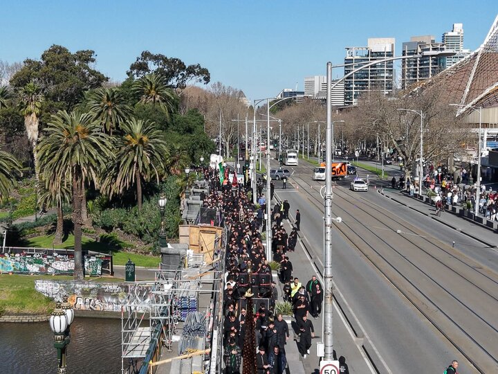 Melb