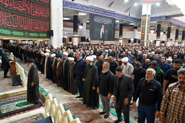 حضور پرشور عزاداران اربعین حسینی در حرم مطهر کریمه اهل بیت(س)