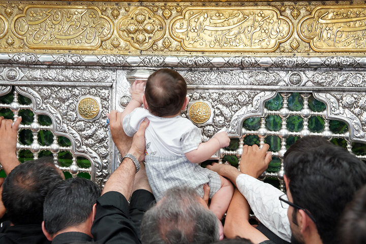 حضور پرشور عزاداران اربعین حسینی در حرم مطهر کریمه اهل بیت(س)