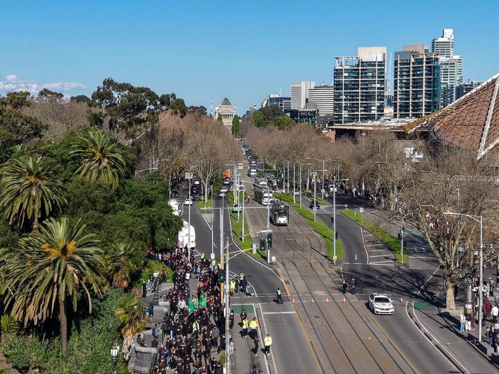 Informe fotográfico | Multitudinaria caminata del Arbaín en Melbourne, Australia