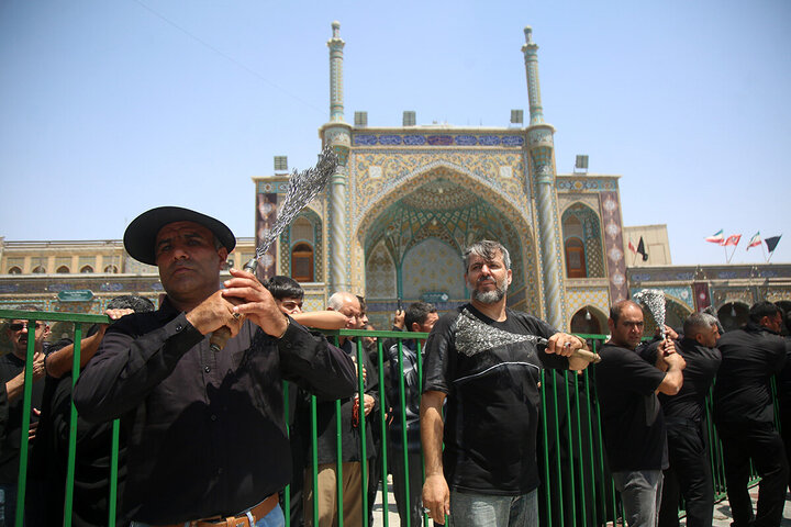 Informe fotográfico | Qom se sumerge en el luto del Arbaín