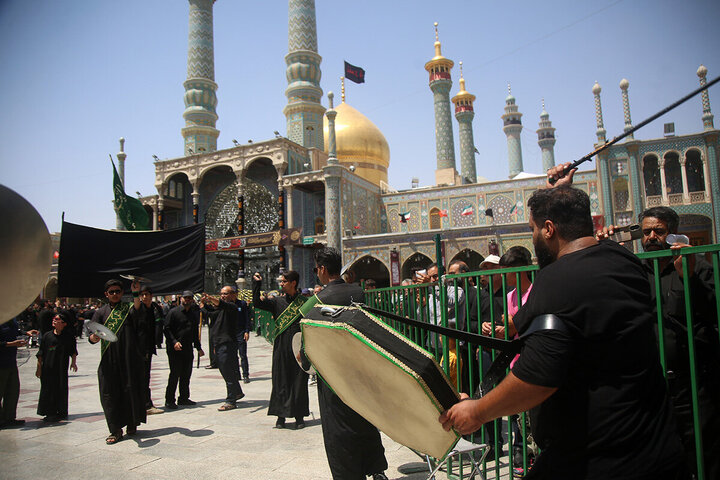 Informe fotográfico | Qom se sumerge en el luto del Arbaín