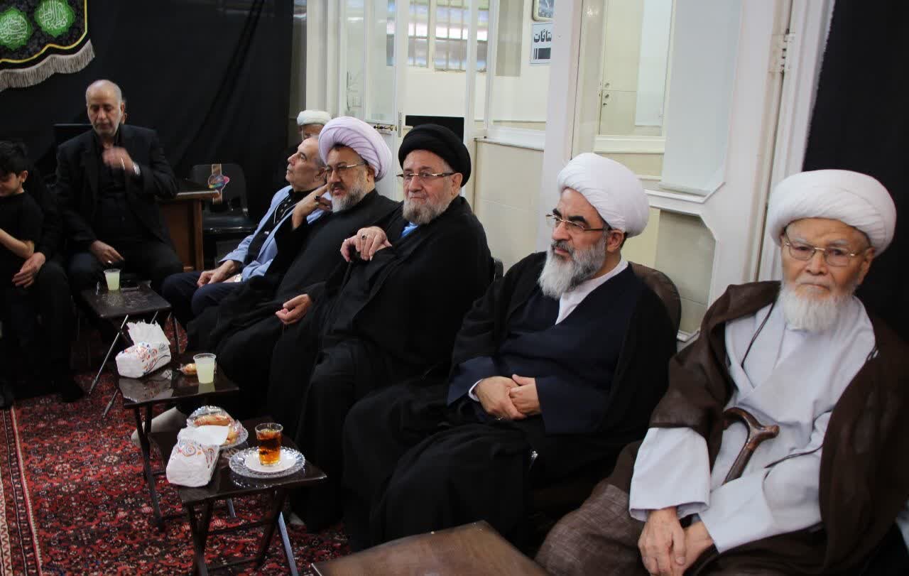 مراسم عزاداری اربعین در حسینیه دفتر آیتالله فاضل لنکرانی برگزار شد + تصاویر