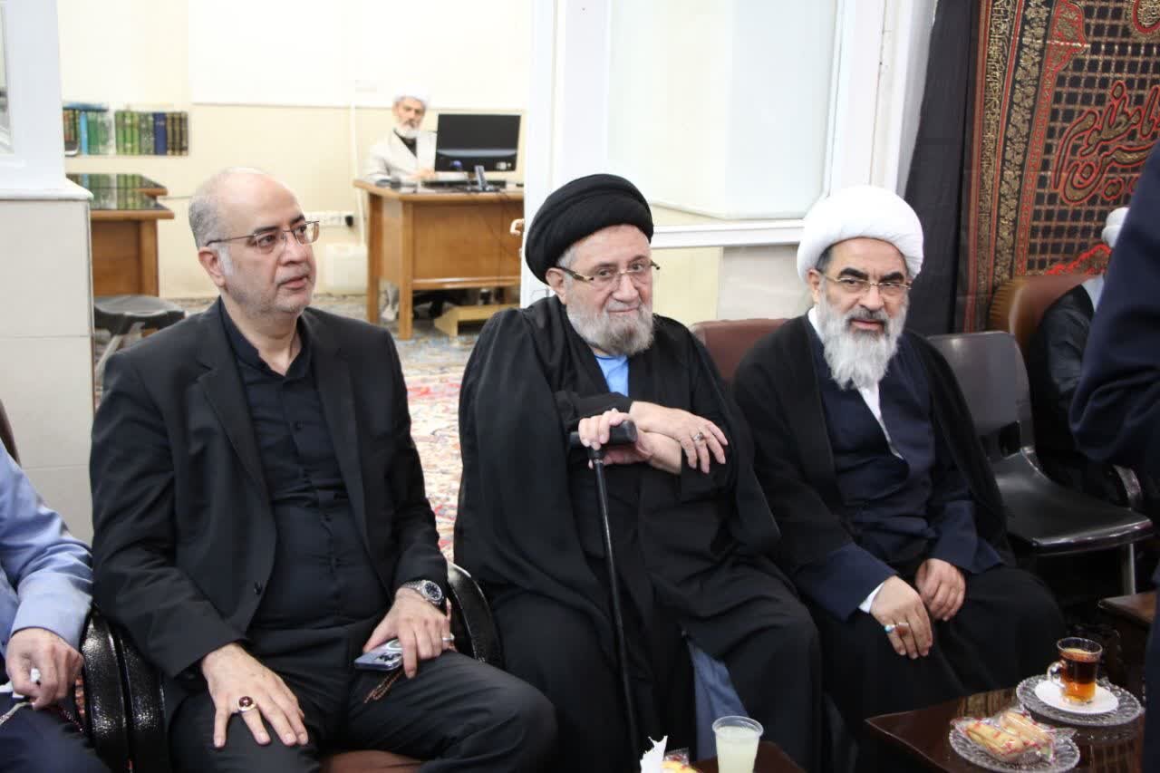 مراسم عزاداری اربعین در حسینیه دفتر آیت‌الله فاضل لنکرانی برگزار شد + تصاویر