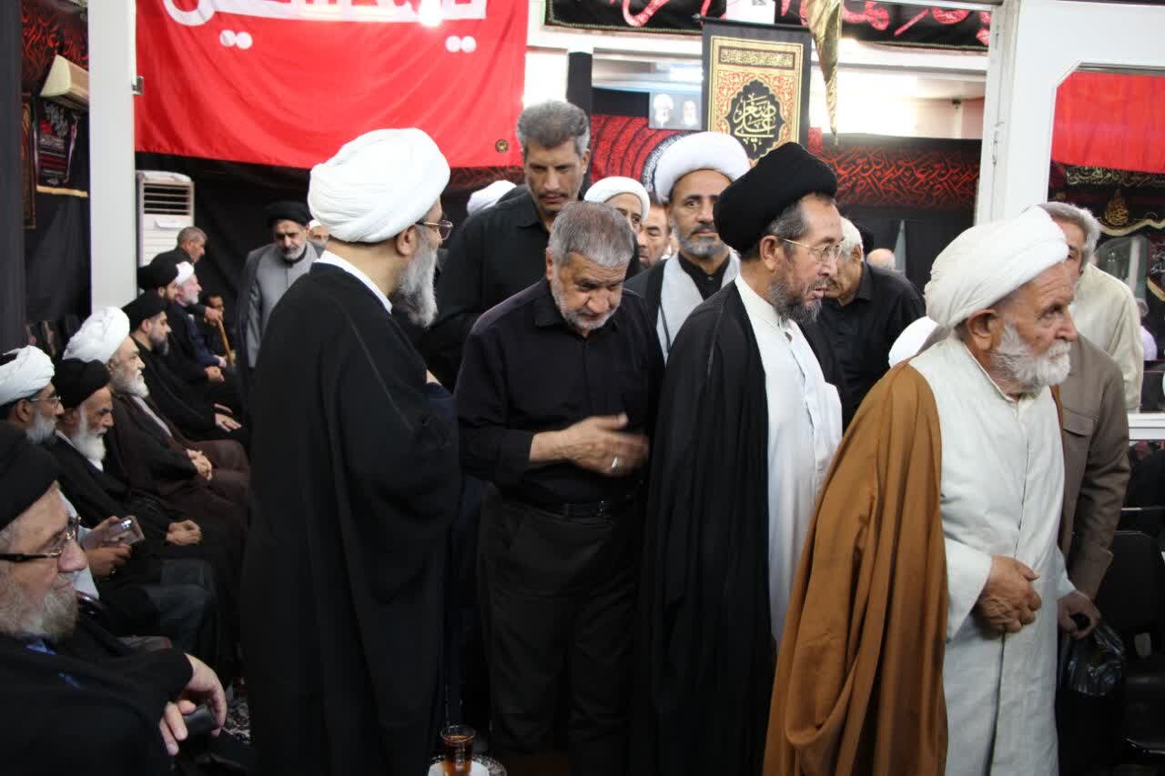 مراسم عزاداری اربعین در حسینیه دفتر آیتالله فاضل لنکرانی برگزار شد + تصاویر