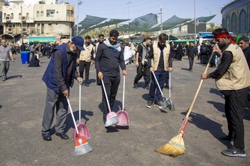 تقرير مصور/ قسم الشؤون الخدمية للعتبة العباسية ينفذ حملة لتنظيف محيط حرم أبي الفضل (ع)