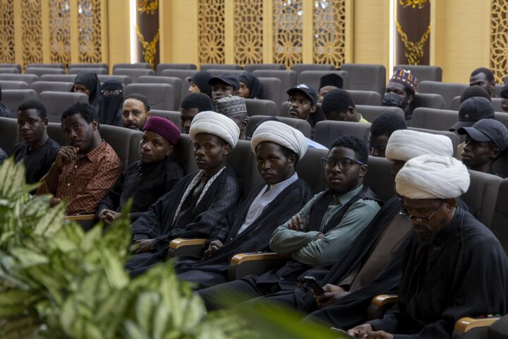 تقرير مصور/ قاعة الإمام الحسن (عليه السلام) تستضيف المهرجان السنوي لزائري الأربعين من قارة أفريقيا