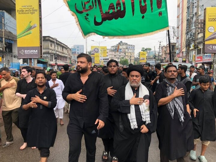 Wêneyê nûçeyî | Li Kolna (Kulna) ya Bangladeşê meşiya Erbaîna Huseynî pêk hat / hat lidarxistin