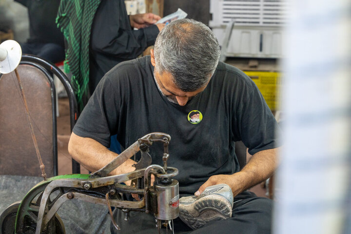 Photos: Efforts of Hazrat Masoumeh Srine's Servants in Hosting Arbaeen Pilgrims at Pillar 1080