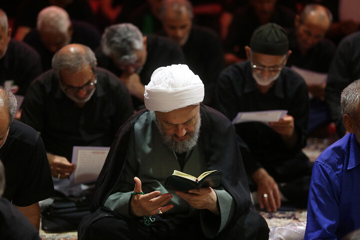 Photos: Recitation of Ziyarat al-Arbaeen at Hazrat Masoumeh Shrine