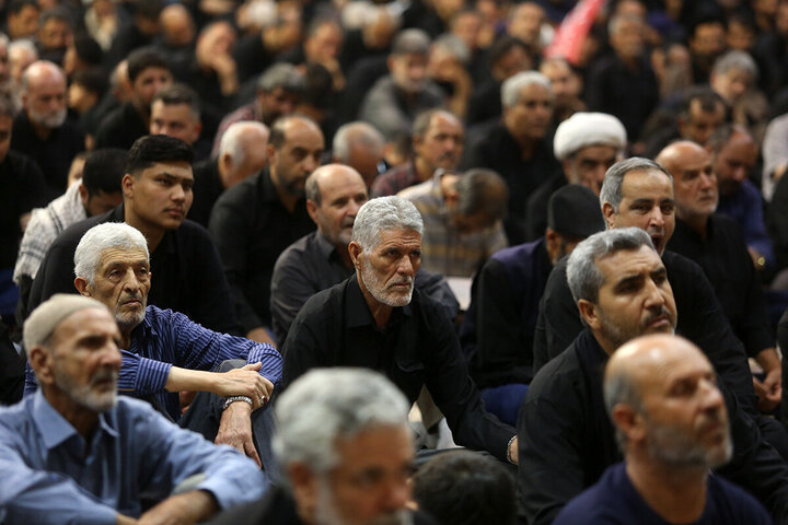 Photos: Recitation of Ziyarat al-Arbaeen at Hazrat Masoumeh Shrine