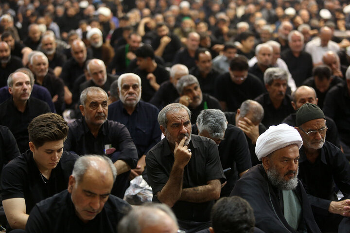 Photos: Recitation of Ziyarat al-Arbaeen at Hazrat Masoumeh Shrine