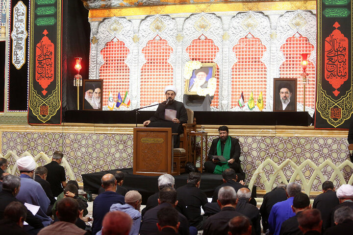Photos: Recitation of Ziyarat al-Arbaeen at Hazrat Masoumeh Shrine