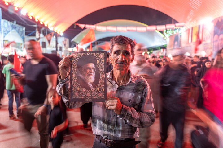 Informe fotográfico | Recordando al Líder Mártir en el Pilar 1080 en el Camino del Imam Huséin (P)