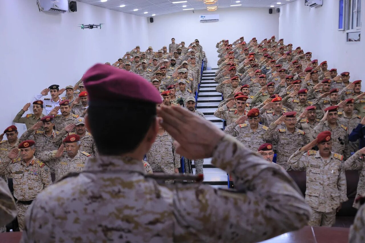 Jeshi la Yemen Latangaza Kushambulia Mikusanyiko ya Kijeshi ya Saudi Arabia katika Kambi ya “Sahn al-Jinn”