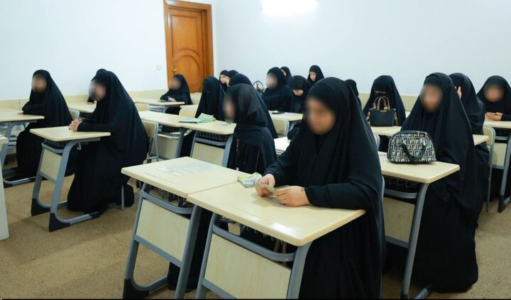 تقرير مصور/ العتبة الكاظمية المقدسة تجري اختبارات لمسابقة حفظ زيارة عاشوراء بنسختها السادسة