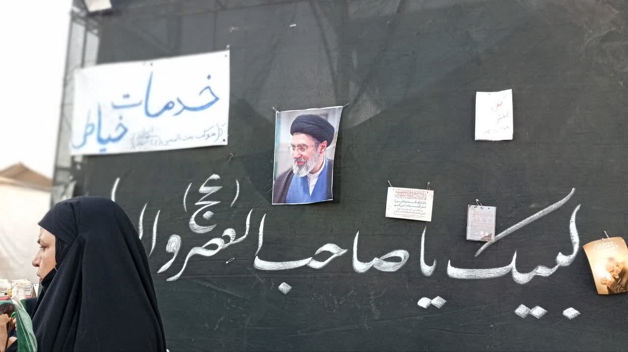 روایت تصویری «زینب مومنی» از جلوههای وفاداری زائران اربعین به ولایت