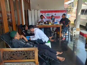 Photos: Arbaeen blood donation campaign by Ahlul Bayt Center in Mataram, Indonesia