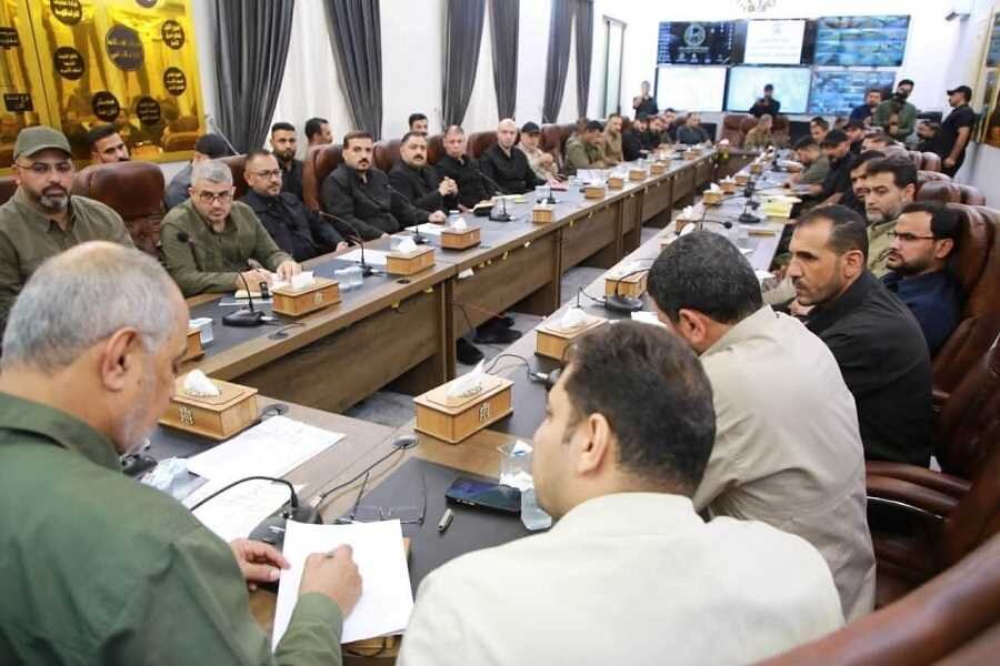 نشست امنیتی حشد الشعبی برای تأمین مراسم سالروز شهادت پیامبر(ص) در نجف + عکس