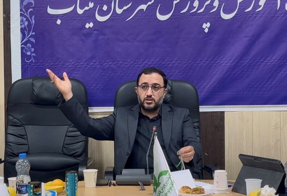   خباثت دشمن را با زبان فرهنگ و هنر به فرصت تربیتی تبدیل کنید