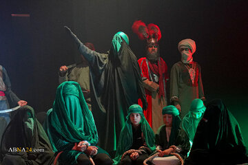 Photos: Ritual Performance "Traces of Sun; Most Familiar Stranger"