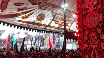 Video - Kerbela Yolunda Erbain Coşkusu: Ehl-i Beyt (a.s) Sevgisi Milyonları Buluşturuyor