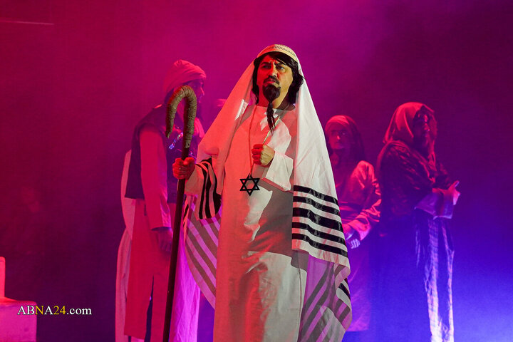 Photos: Ritual Performance "Traces of Sun; Most Familiar Stranger"