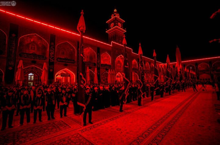 تقرير مصور/ بدء مراسم العزاء في ذكرى شهادة النبي الأكرم محمد (ص) في حرم أمير المؤمنين (ع)