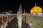 تقرير مصور/ موكب أهالي كربلاء يحيی ذكرى وفاة النبي الأكرم (ص) في حرم أمير المؤمنين(ع)