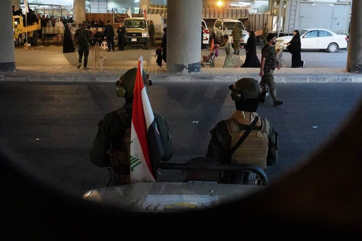 تقرير مصور/ الحشد الشعبي ينظّم حركة الزائرين لإحياء ذكرى شهادة النبي (ص) في النجف الأشرف