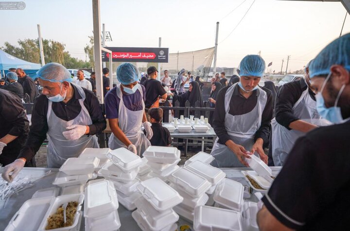 تقرير مصور/ خدمات العتبة العلوية للزائرين الوافدين إلى النجف الأشرف في ذكرى شهادة الرسول (ص)