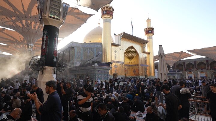 گزارش تصویری/ حال و هوای حرم امام علی(ع) در سالروز رحلت پیامبر(ص)
