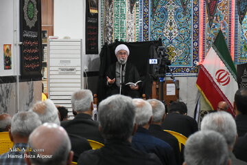 تقرير مصور/ آية الله رمضاني يلقي كلمة بمناسبة شهادة الإمام الرضا (ع) في العتبة أشرفية شمال ايران