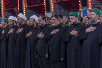 تقرير مصور/ خدمة العتبتين المقدستين بكربلاء يحيون ذكرى شهادة النبي الأكرم محمد (ص)