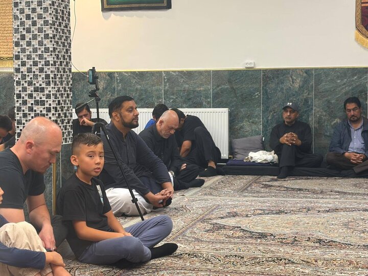 تقرير مصور/ مجلس عزاء بأربعينية الإمام الحسين (ع) في كوبنهاغن بالدنمارك