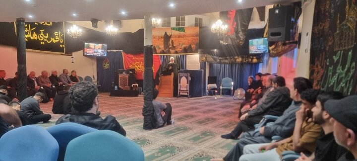 تقرير مصور/ أربعينية الإمام الحسين في مركز الإمام الخوئي في مدينة سوانسي بويلز