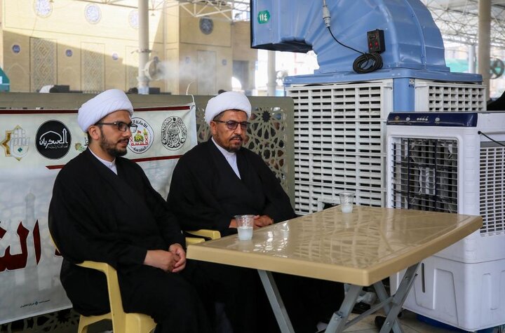 تقرير مصور/ تقديم الإجابات الشرعية والدينية والاجتماعية للعتبة العلوية خلال وفاة النبي(ص) بالنجف الأشرف