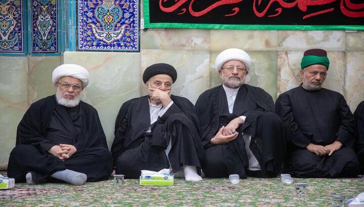 تقرير مصور/ العتبة الحسينية تقيم مجلس عزاء بذكرى استشهاد النبي (ص)