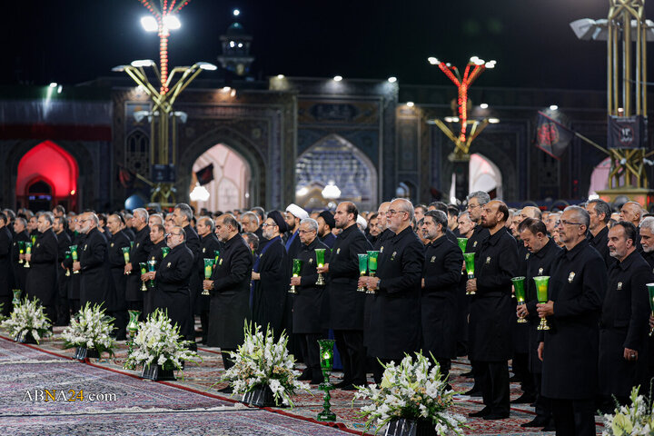 آیین خطبه‌خوانی شب شهادت امام رضا(ع) در حرم مطهر رضوی